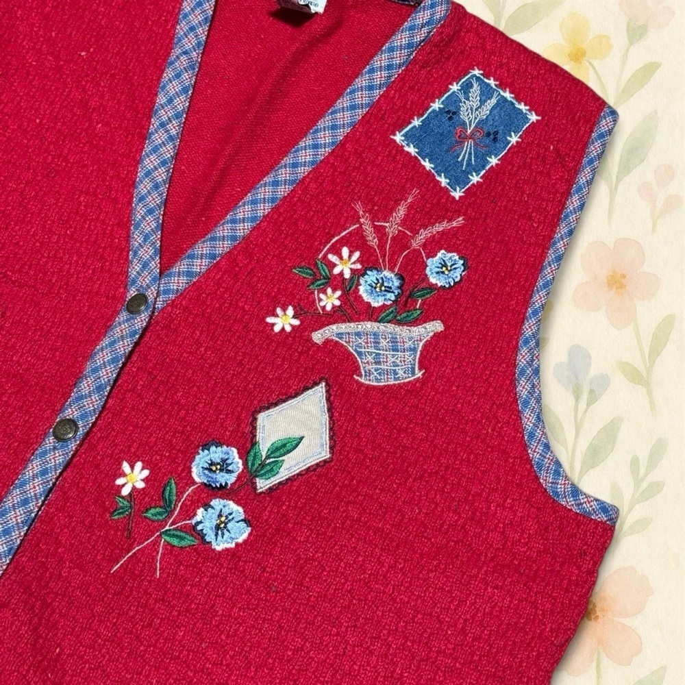 Vintage Stephanie K Embroidered Folk Art Sweater Vest Floral Red Large Cottage - Picture 2 of 6